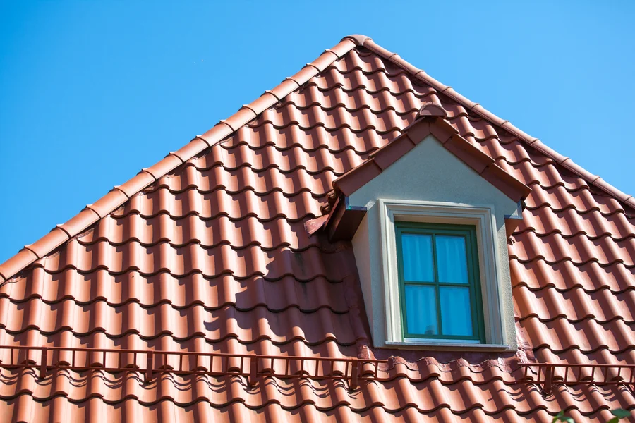 Signs Of Roof Leaks And When To Call A Professional in Birmingham, AL Signs Of Roof Leaks And When To Call A Professional in Birmingham, AL